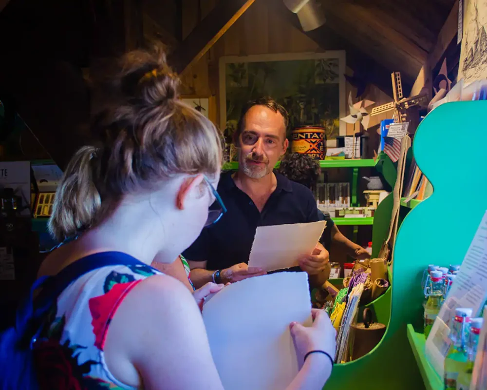 christours-tourguide-netherlands-windmill-tulip-chocolate-f987f2e0-ba49-405a-ade0-394e19dc64e8